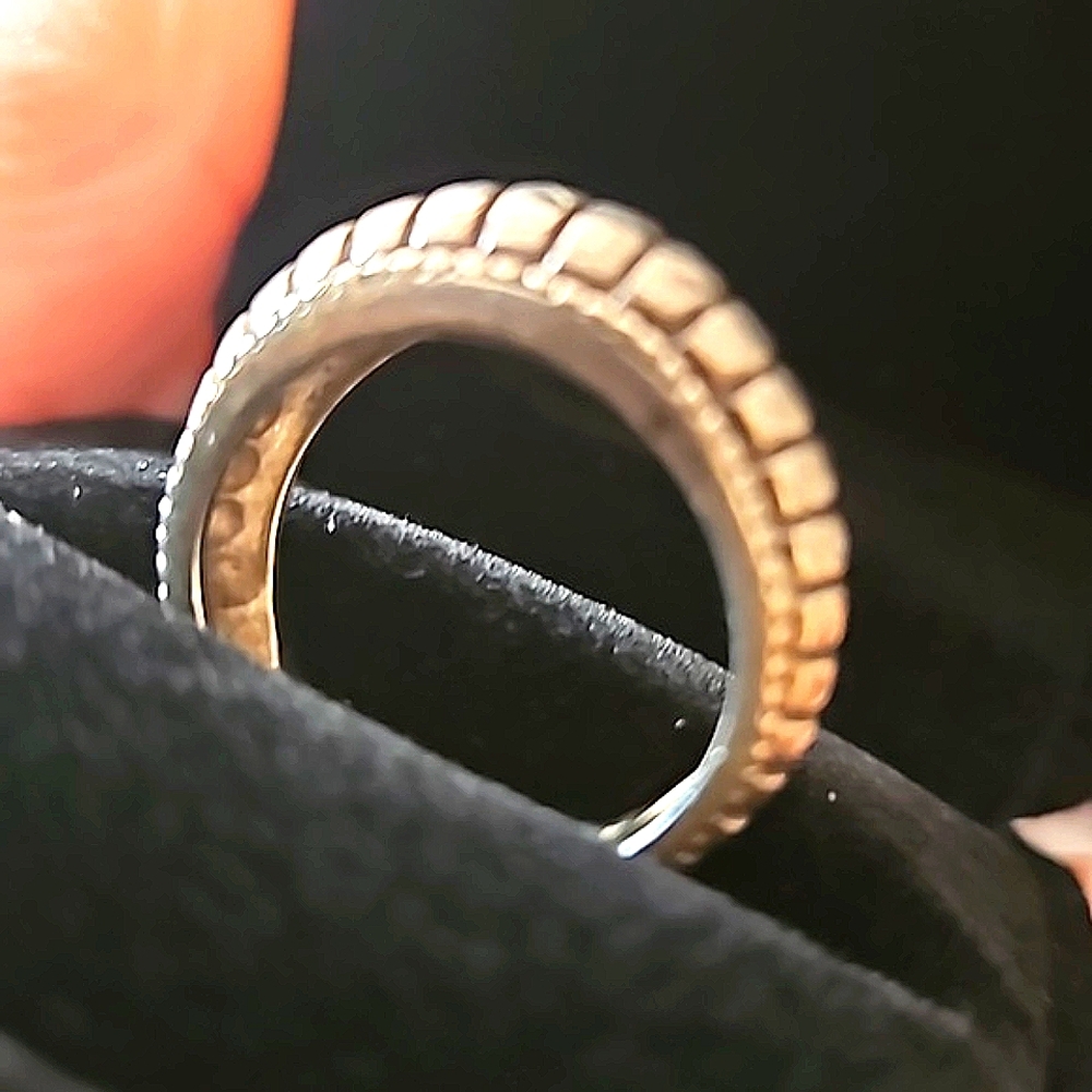 Rare 70s Sterling handmade Hallmarked Vtg Scalloped Dome Band Ring Size 7 - Picture 4 of 15